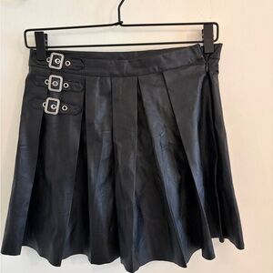 superdown Black Pleated Skater Skirt